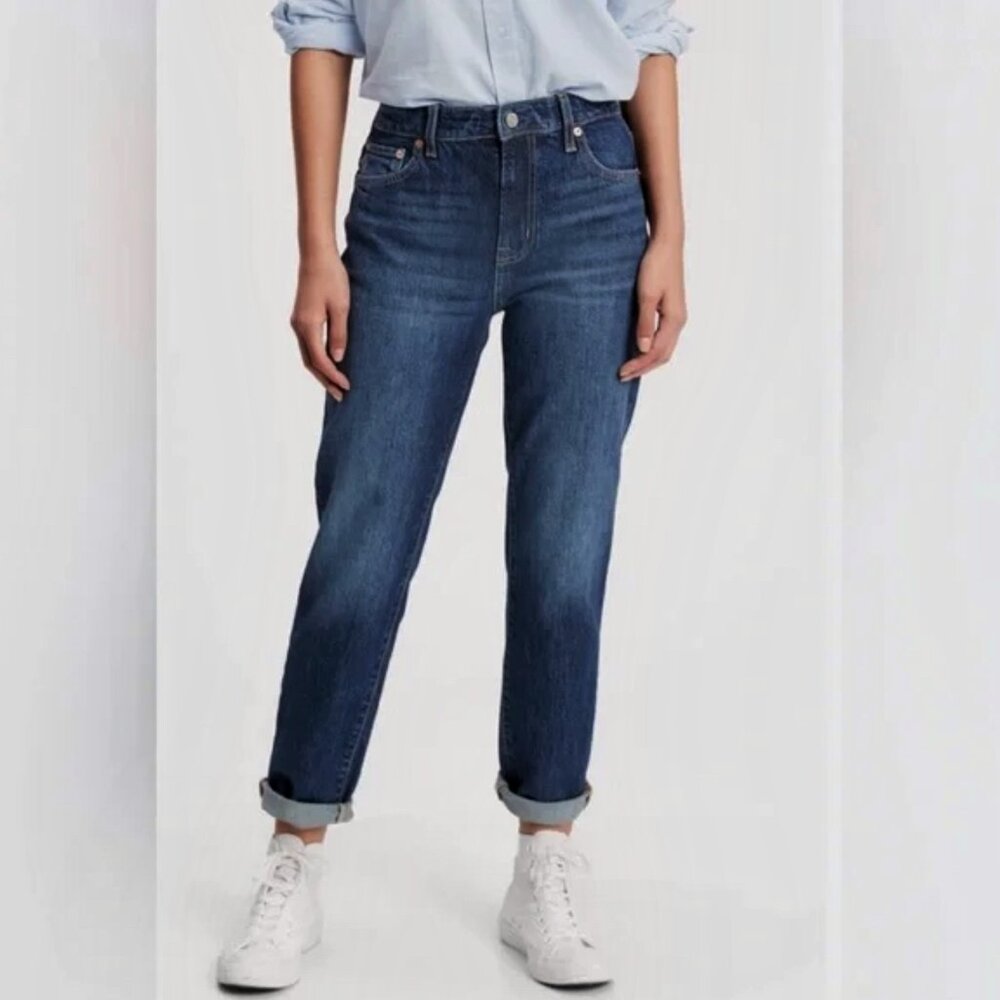 GAP Jean- Universal Slim Boyfriend Womens Size 6/28R Dark Wash Denim High-Rise